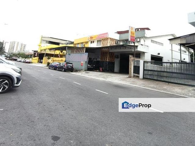 Warehouse for rent in Country Heights Damansara, Kuala Lumpur