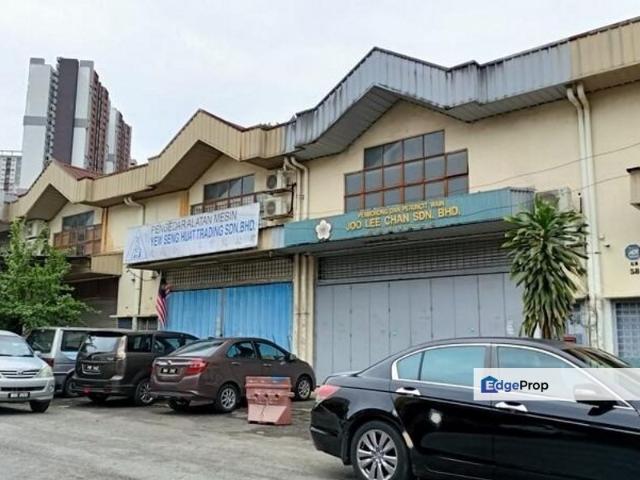 Warehouse for rent in Country Heights Damansara, Kuala Lumpur