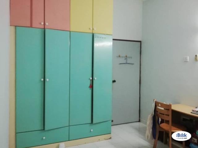 Room for rent in Mukim 13, Georgetown