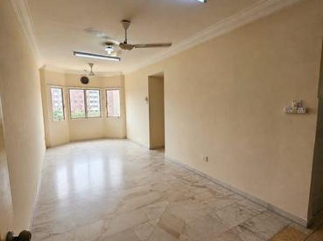 Condominium for sale in Petaling, Subang Jaya