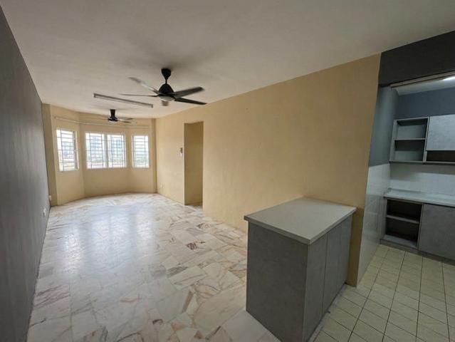 Apartment for sale in Petaling, Subang Jaya