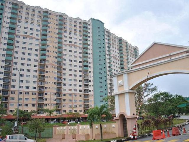 Apartment for sale in Seri Kembangan, Majlis Bandaraya Subang Jaya
