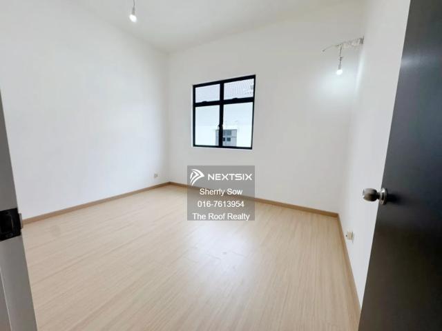Shop for sale in Johor