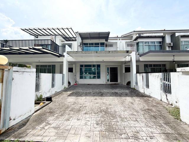 Terraced House for sale in Pengerang, Johor