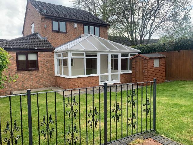 House for rent in Desborough