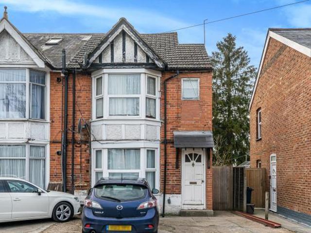 Apartment for rent in High Wycombe Community Board, High Wycombe