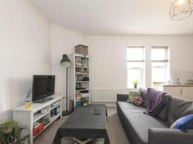 Apartment for rent in Eastleigh, Helford