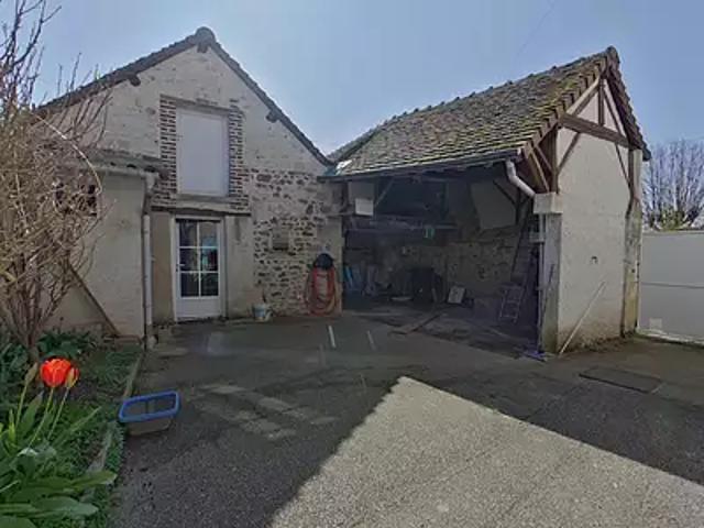 Maison vente à Loches, Descartes