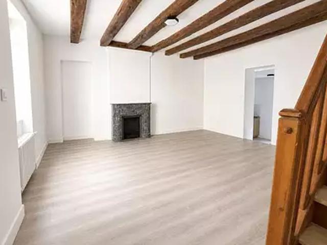 Maison vente à Loches, Descartes
