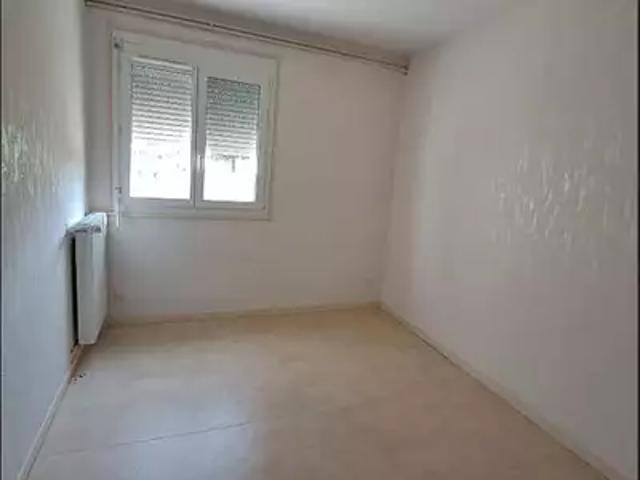 Appartement location à Saint-Georges, Descartes