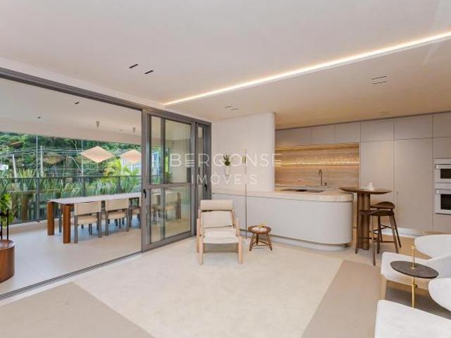 Apartamento venda em Campo Comprido, Curitiba