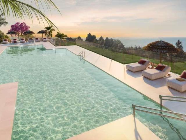 Casa en venta en Ronda del Mar, Estepona