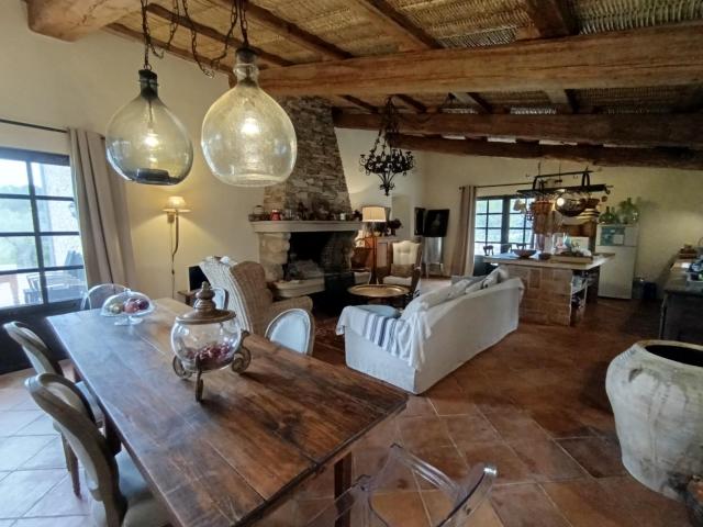 Casa en venta en Tivissa