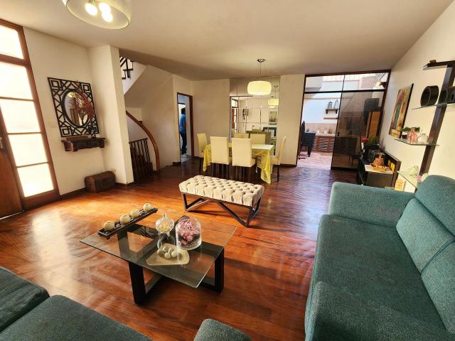 Casa venta en Santiago De Surco, Lima Metropolitana