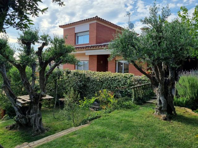 Casa en venta en La Bisbal D'empordà
