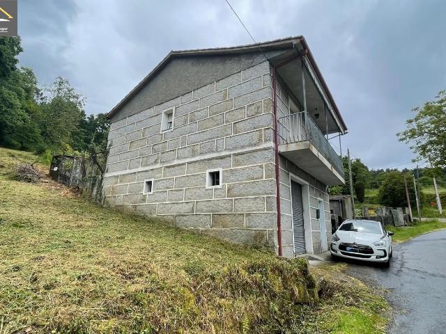 Casa en venta en Ourense, Galicia