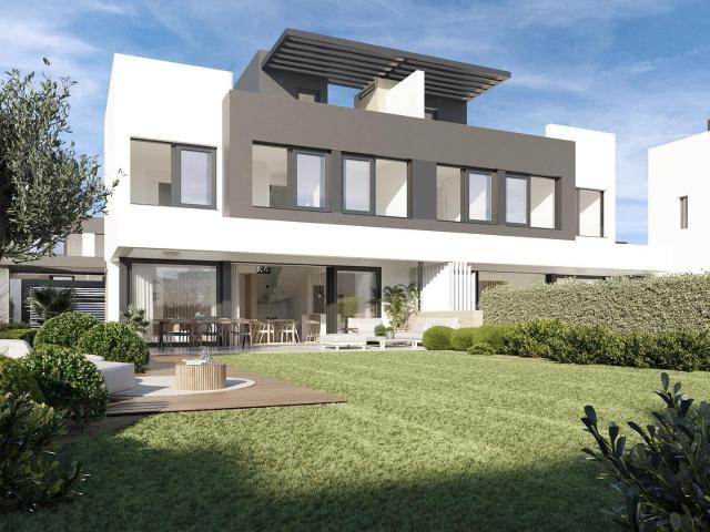 Casa en venta en Barriada Islas Canarias, Estepona