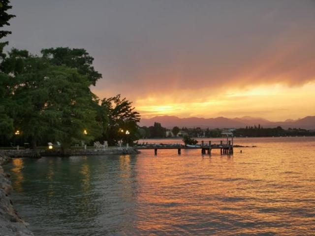 Terreno in vendita a Desenzano Del Garda, Lombardia