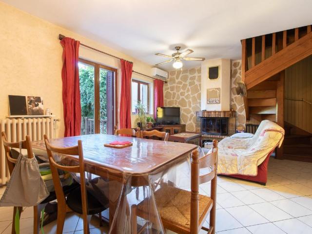 Maison vente à Montluçon, Désertines