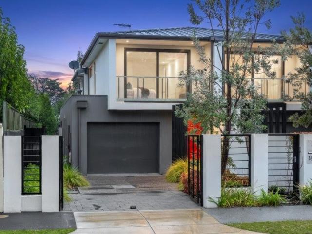 Townhouse for sale in Camerons Creek, Victoria