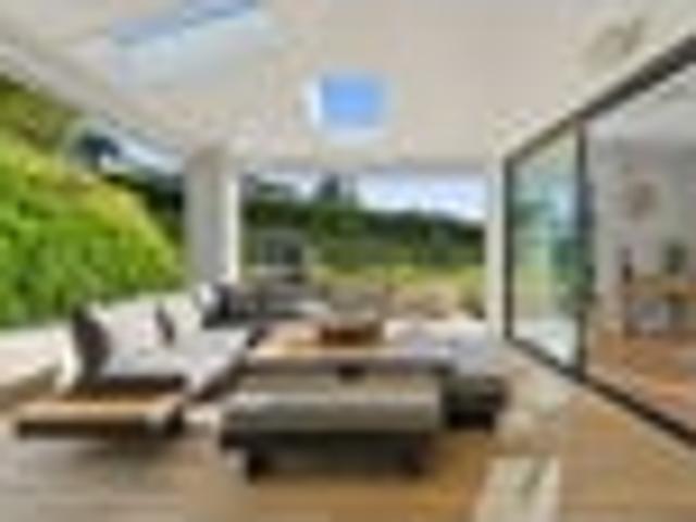 House for sale in Birkenhead, Kaipātiki