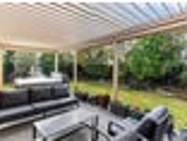 House for sale in Chaslands, Canterbury