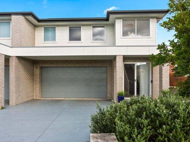 Townhouse for sale in Wollongong West, New South Wales