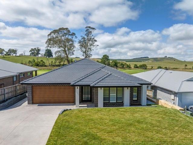House for sale in Manchester Square, New South Wales