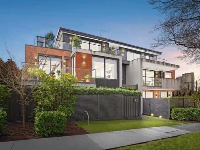 Apartment for sale in Mont Albert, Melbourne