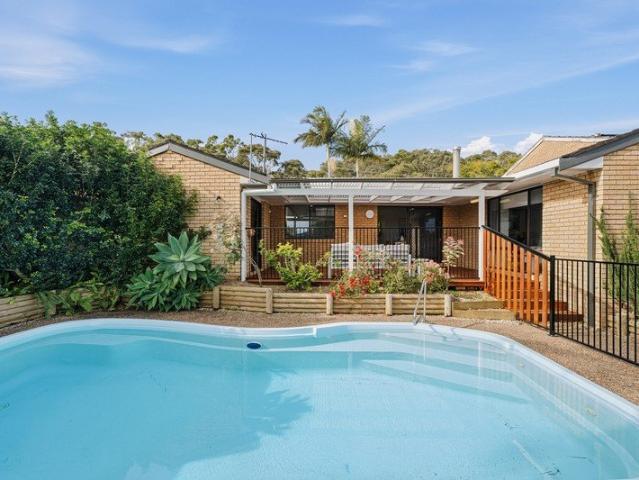 House for sale in Bateau Bay, New South Wales