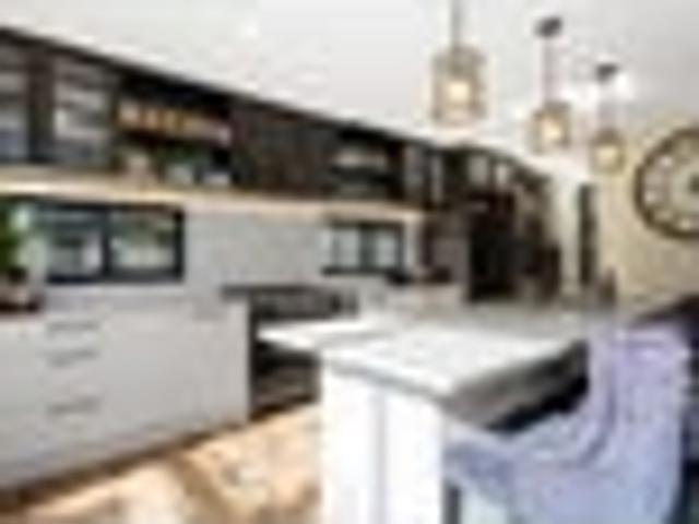 House for sale in Chaslands, Canterbury