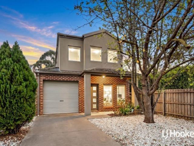 Townhouse for sale in Camerons Creek, Victoria