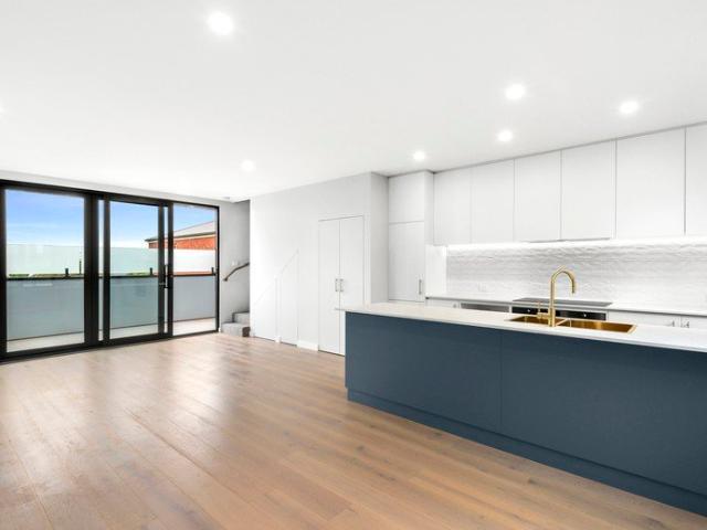 Townhouse for sale in Geelong, Victoria
