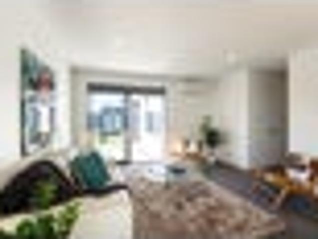 House for sale in Faringdon West, Rolleston