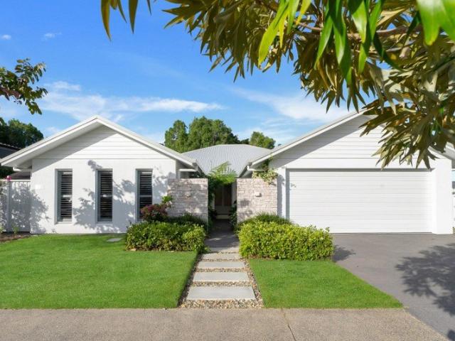 House for sale in Palm Cove, Queensland