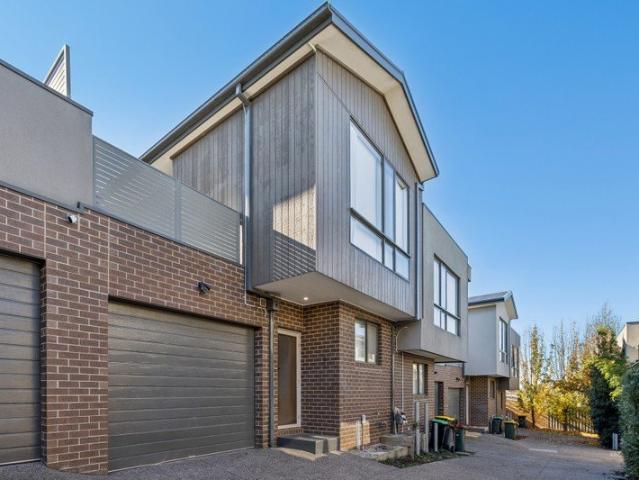 Townhouse for sale in Camerons Creek, Victoria
