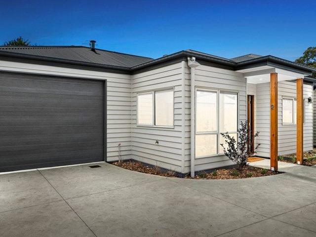 Apartment for sale in Kilsyth, Melbourne