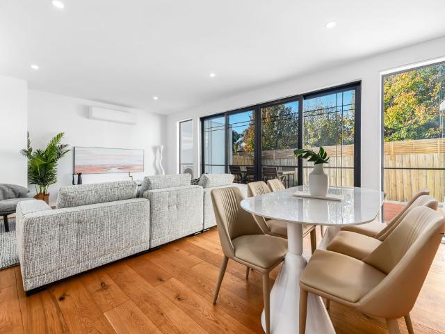 Townhouse for sale in Bonbeach