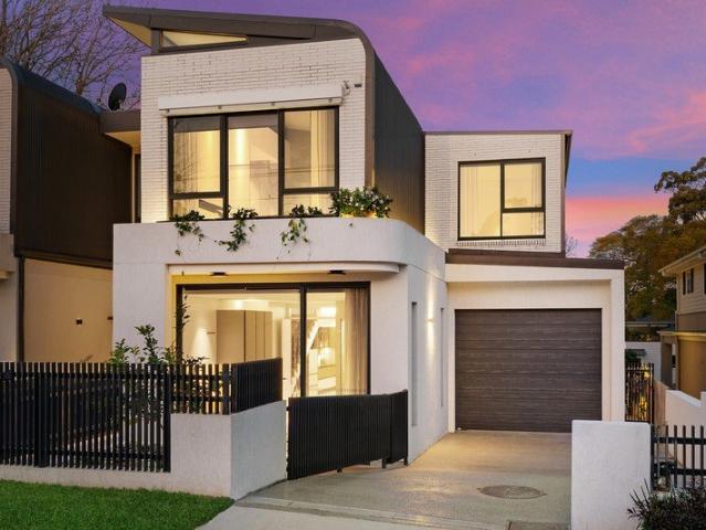 House for sale in Lower North Shore, Sydney