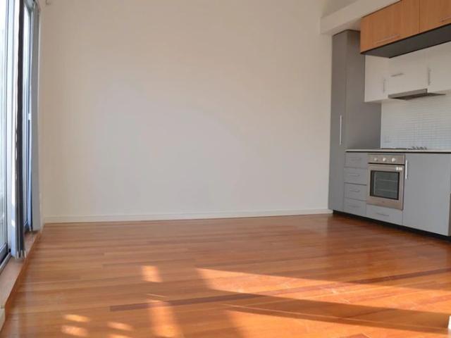 Townhouse for rent in Cheltenham, Melbourne