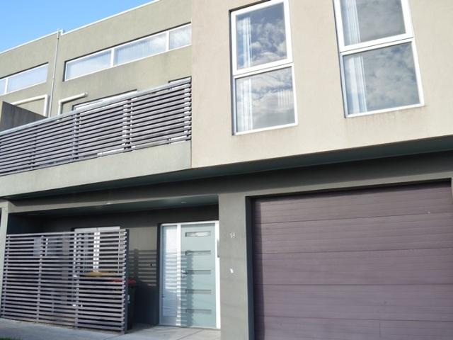 Townhouse for rent in Cheltenham, Melbourne