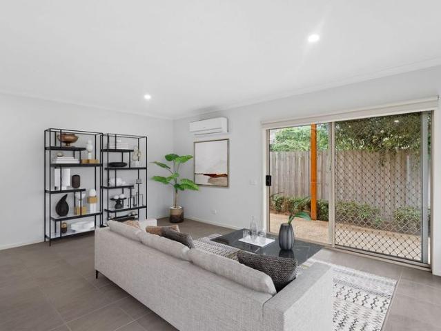 Townhouse for rent in Camerons Creek, Victoria