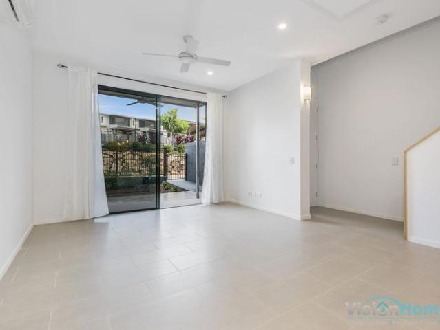 Townhouse for rent in Toombul, Queensland