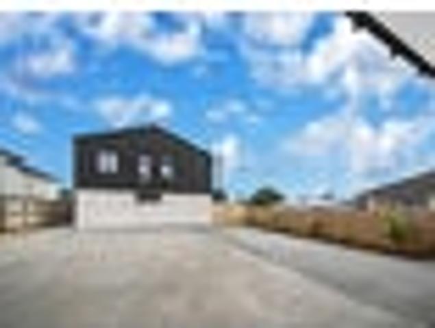 Townhouse for sale in Owhata, Oroua County