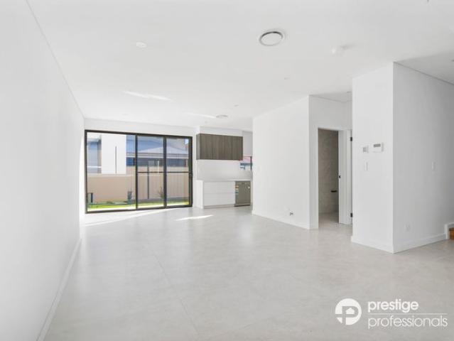 Townhouse for rent in Sydney, New South Wales