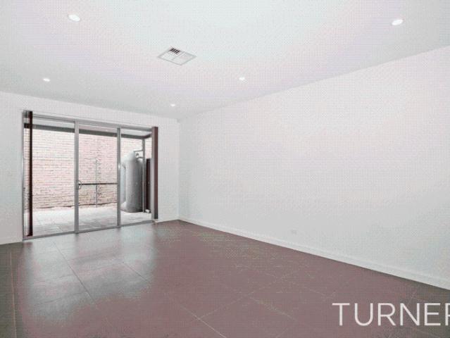 Townhouse for rent in Horseshoe Creek, South Australia
