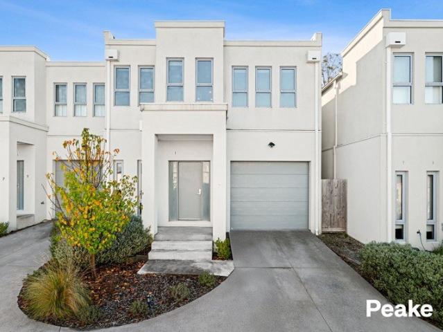 Townhouse for sale in Camerons Creek, Victoria