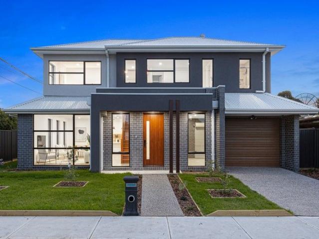 Townhouse for sale in Altona