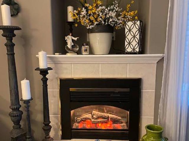 House for rent in Wedgewood, Alberta