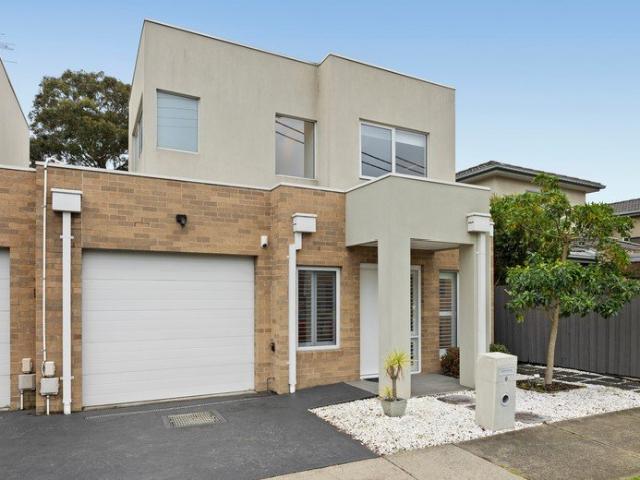 Townhouse for rent in Nunawading, Melbourne